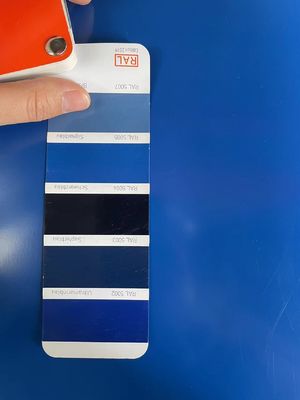 PPGL コーティング ステール コイル 600mm-1250mm ホワイト / ブルー / レッド ISO9001 認証