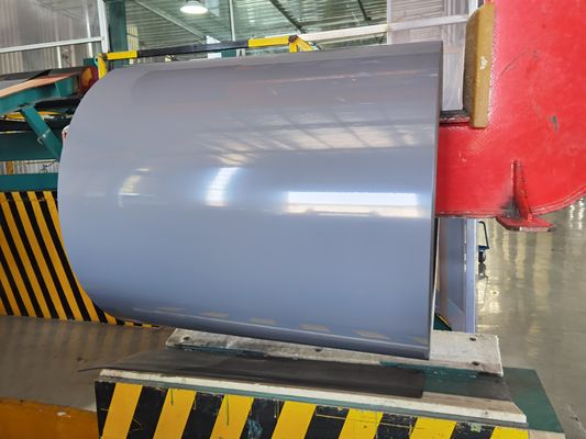 耐久性のあるカラーコーティングアルミニウムコイル製造者 150-550Mpa の張力強さ