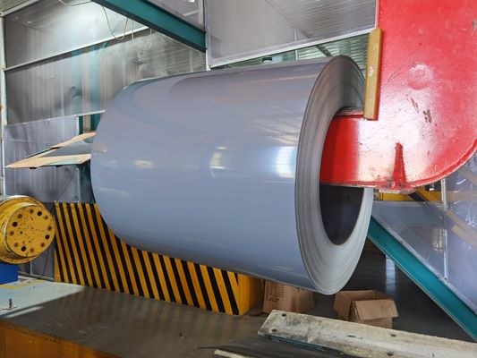 耐久性のあるカラーコーティングアルミニウムコイル製造者 150-550Mpa の張力強さ