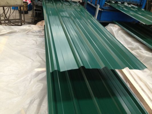 0.8MM 耐久性のある波紋金属パネルの建設